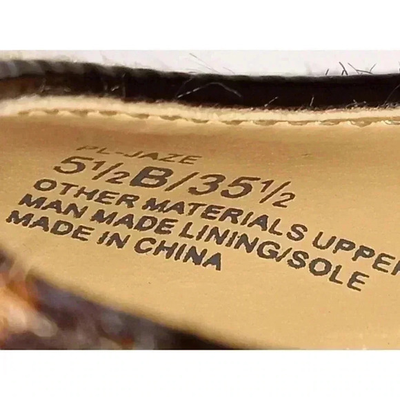 BCBG Women's High Heels Fur Faux US size 5.5B animal print - Picture 11 of 11